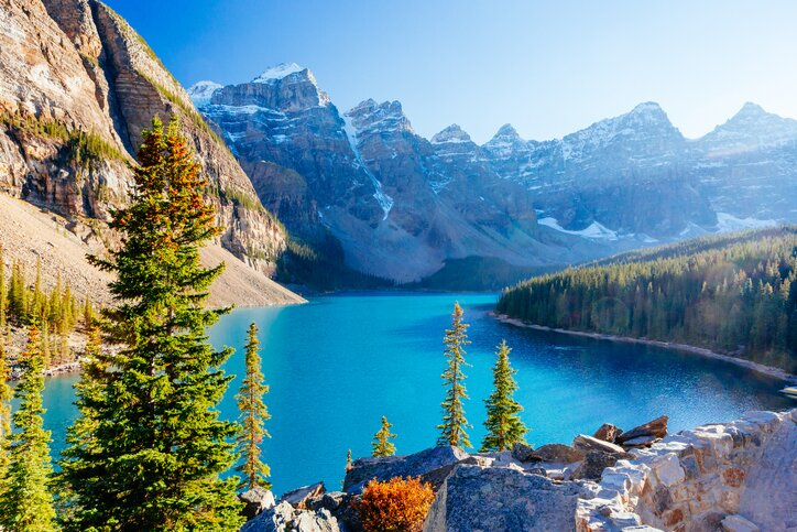 Jasper National Park mountain landscape with turquoise lake and dense pine forests
